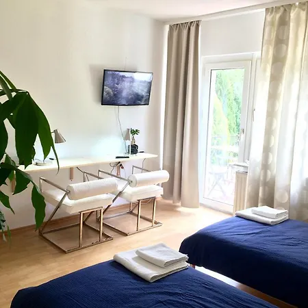 Gastehaus Unterbacher Hof Düsseldorf